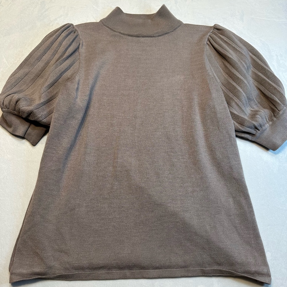 Tahari Puffed Short Sleeve Blouse‎ Womens Size L
